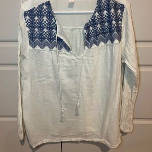 White and blue blouse